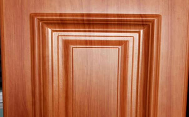 贊晨新材料生產(chǎn)廠(chǎng)家的免噴膠吸塑膜怎么樣